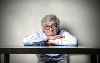 Seniors : Moins heureux au travail