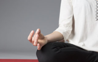 La méditation réduit le stress et l’obésité