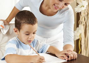 Développement cognitif de l'enfant et encouragements